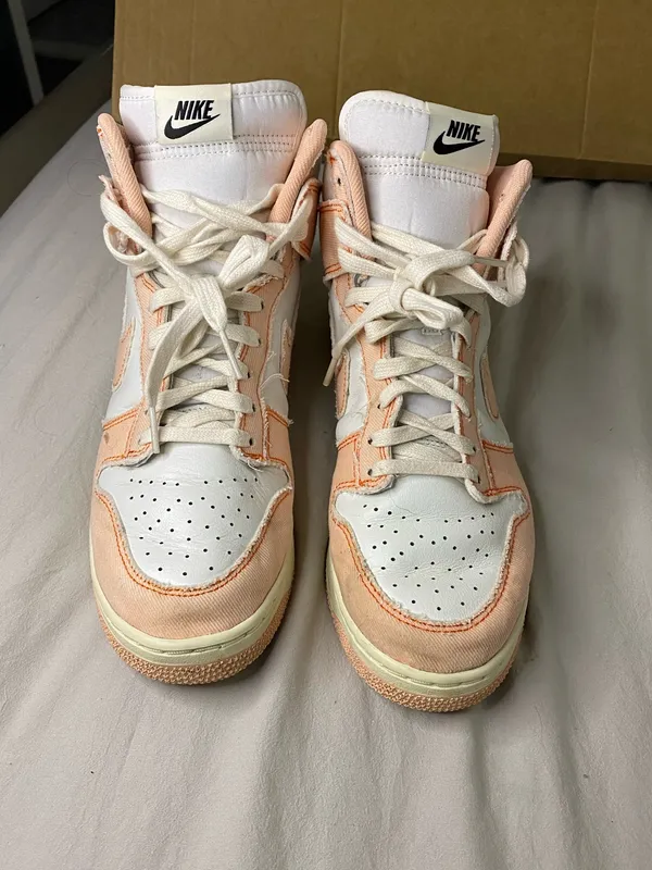 Women size 10 Nike Dunk Hi sneakers shoes - Image 2