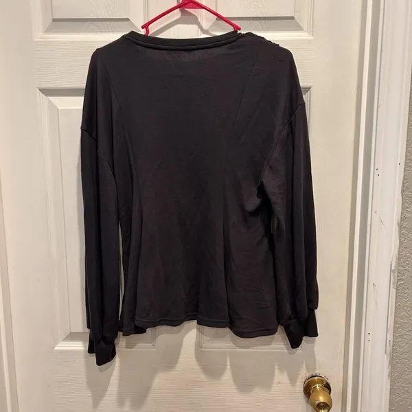 Skylar + Jade Dark Gray Crochet Lace Inset Long Sleeve Peplum Sweatshirt Large - Image 6