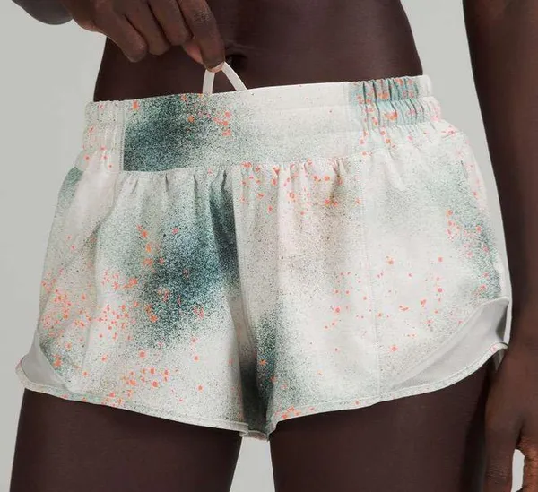 Lululemon Hotty Hot Low-Rise Short 2.5" Reflective Camo Silver Blue Orange Grey - Image 9