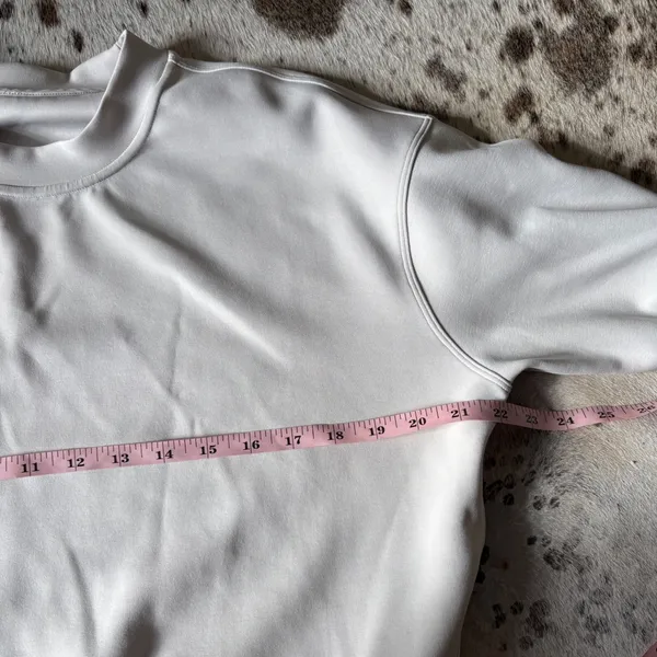 LULULEMON Perfectly‎ Oversized Crop Crew Softstrem Size 4 - Image 7