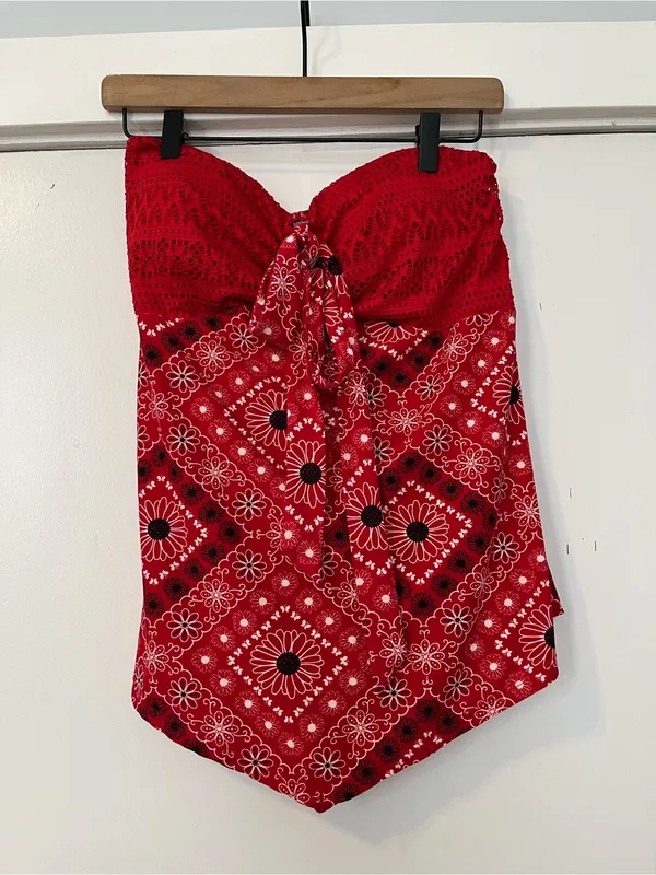 No Boundaries Red Halter or Strapless Bandana Print Tank Top size large lace - Image 2