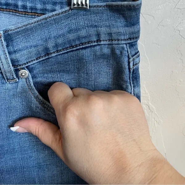 Levi’s Classic‎ Boot Cut Denim Jeans - Image 4