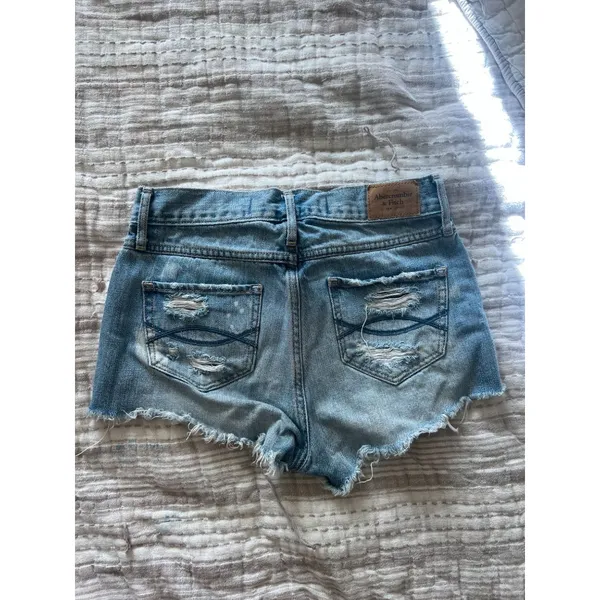 Abercrombie and fitch distressed embellished denim shorts, festival - Image 6