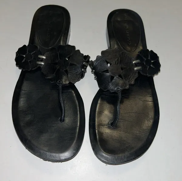 Lavender Black Leather Sandals 6.5 - Image 2