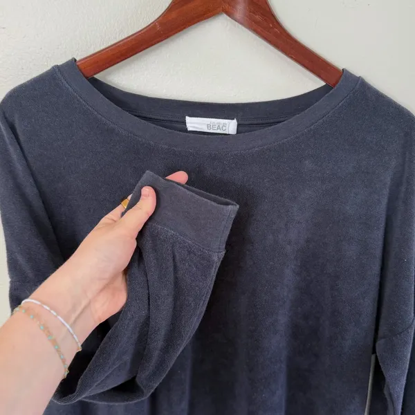 Barefoot‎ Dreams Beach Lightweight Terry Dolman Pullover Lounge Top Navy Sz Med - Image 6
