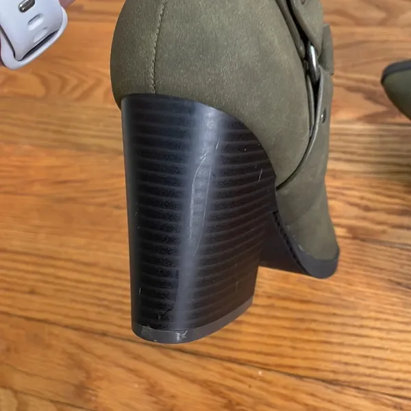 Indigo Rd ankle moto‎ booties block heel green size 7.5 - Image 7