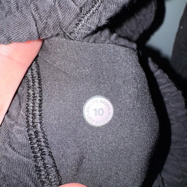 lululemon athletica Black Sweatshirt - Image 9
