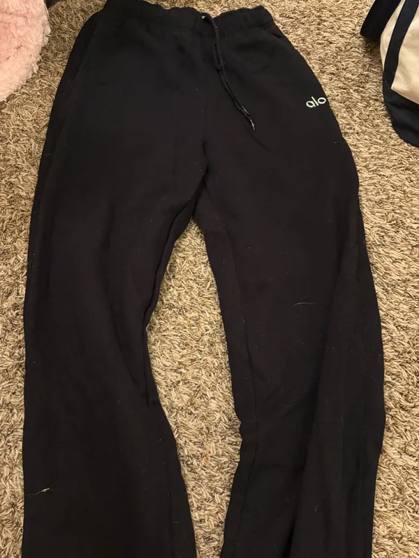 Alo Black Yoga Sweatpants - Image 2