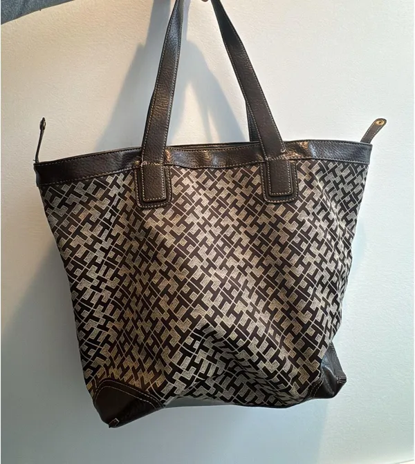 Y2K Chic Tommy Hilfiger Brown Leather & Canvas Bag - Image 2