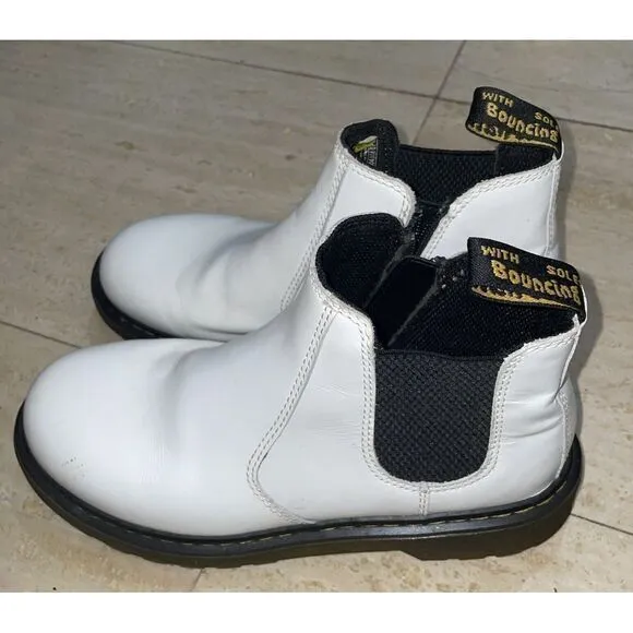 Dr. Martens Air Wair 2976 Quad Chelsea Boots‎ White Size 6W - Image 3