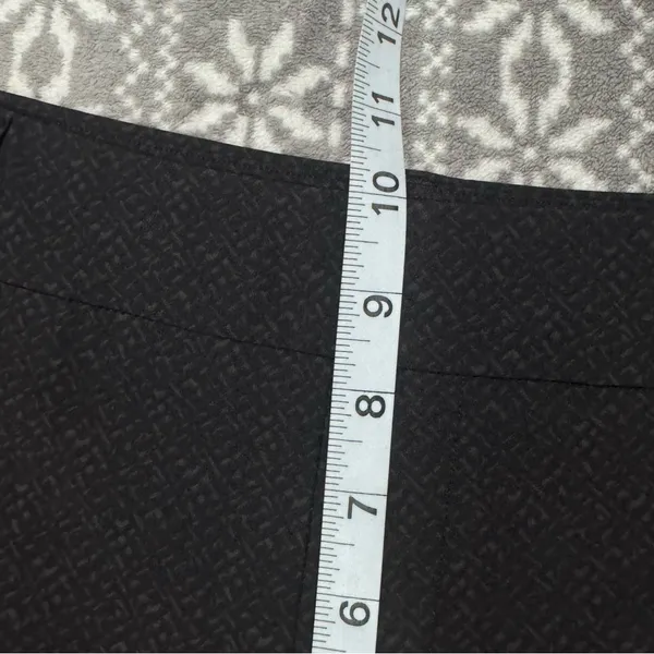 NEW Women's Spanx Sunshine UPF 50+ Shorts In Black & Gray Size‎ Large - Image 8