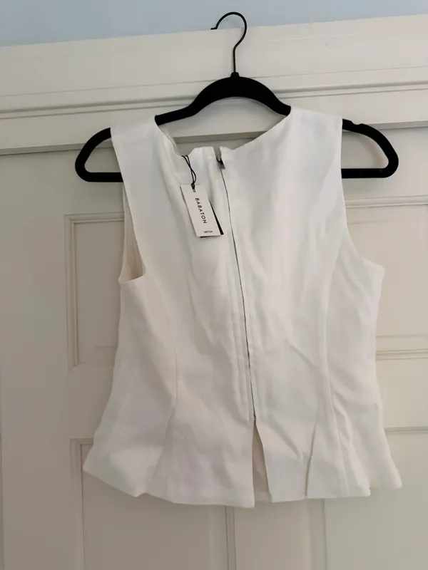 Aritzia Linen Top - Image 4