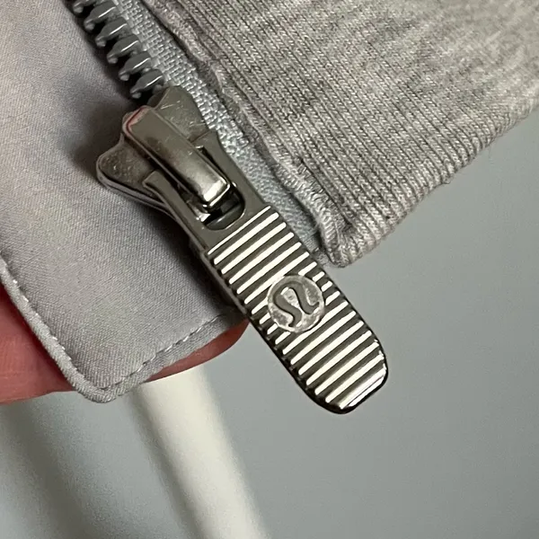 Lululemon • Gather Up Jacket Heathered Power Grey / Sea Salt - Image 10
