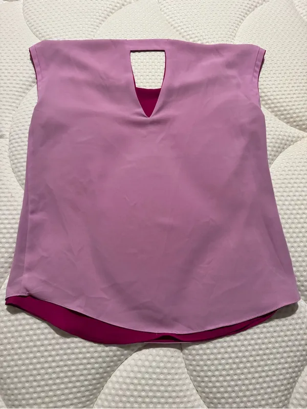 Express Women’s reversible pink/fuchsia dress shirt - Image 5