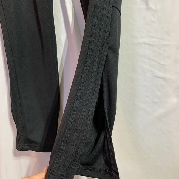 Adidas women’s medium (12 - Image 7