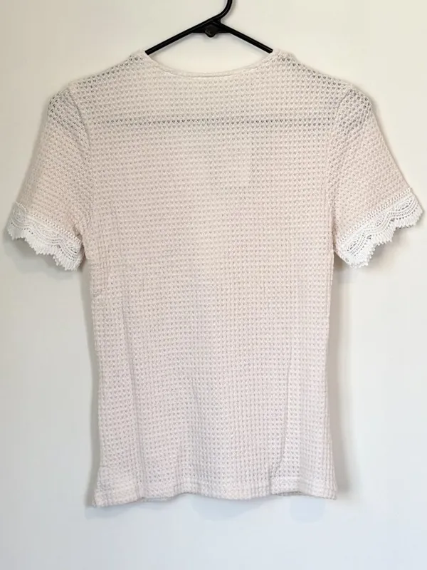 NWT Cupshe Apricot V-Neck Lace Top - Size: Small - Image 6