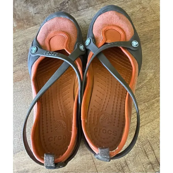 Free with purchase 🛍️Crocs Celeste Woman’s 5 Orange Straps Mary Jane Flats - Image 4