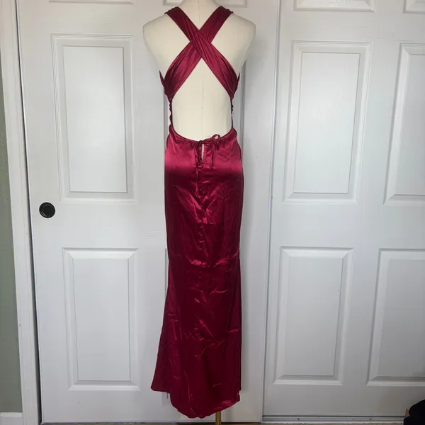 GLNEGE burgundy backless maxi prom dress - Image 3