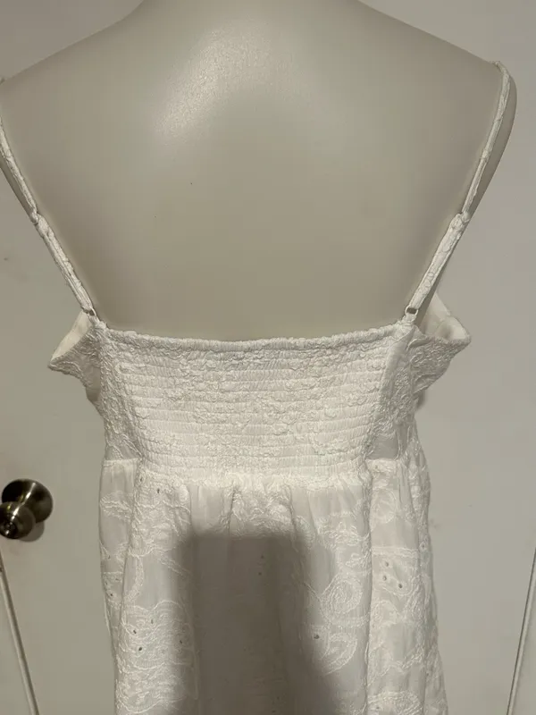 Nanette Lepore White‎ Sleeveless Embroidered Dress With Pockets- Size 14. - Image 3