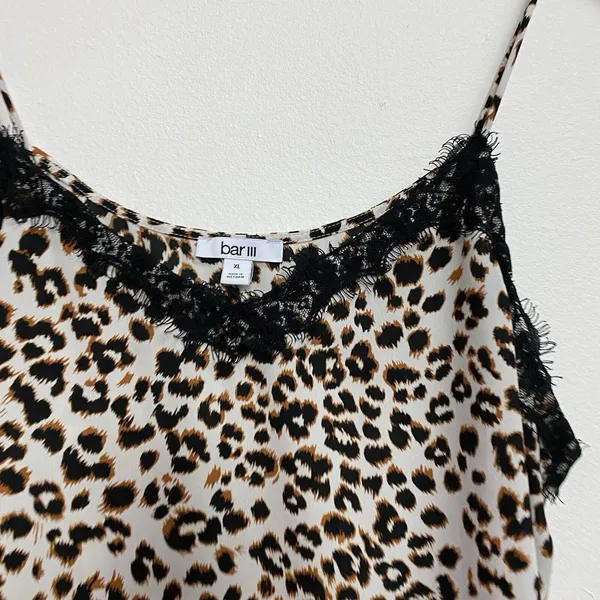 Bar III Slip On Cami Women's XL Black Ivory Animal Print Eyelash Lace Tank Top - Image 2