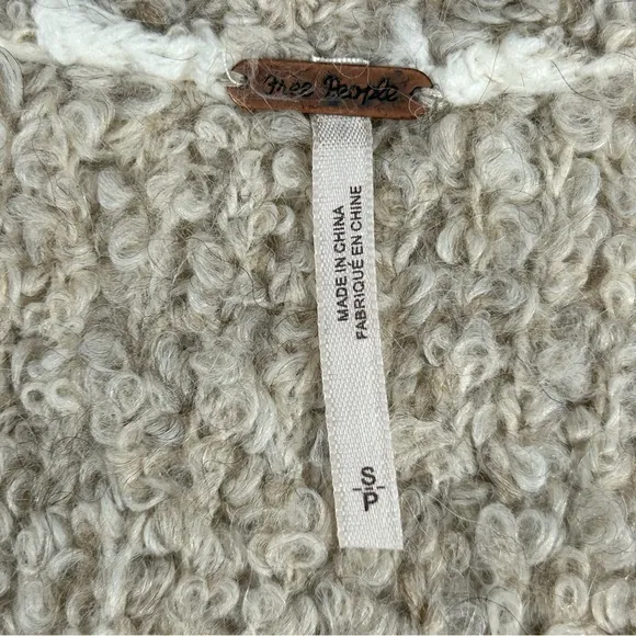 Free‎ People Alpaca Blend Oversized Cardigan Size S - Image 6