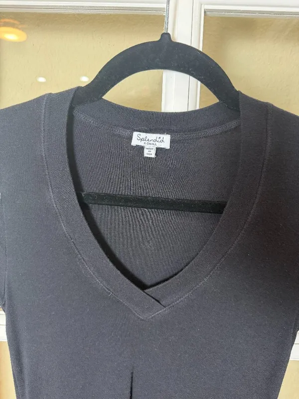 Splendid V Neck Tee T Shirt Black Size XS - Image 2