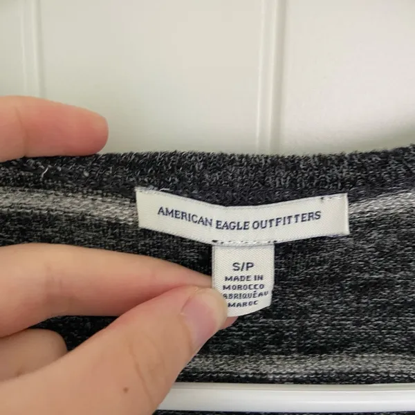 EUC | American‎ Eagle Outfitters women’s long soft knit cardigan — small - Image 4