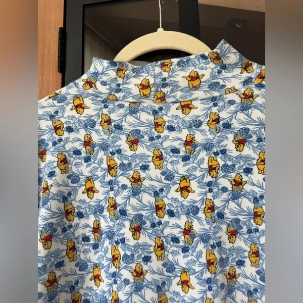 Vintage 90s Winnie The Pooh mockneck sweater long sleeve tee floral print disney - Image 2