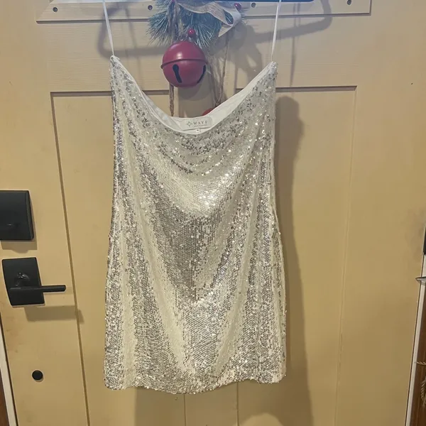 WAYF Silver Sequin straight Neck mini Dress - Image 4