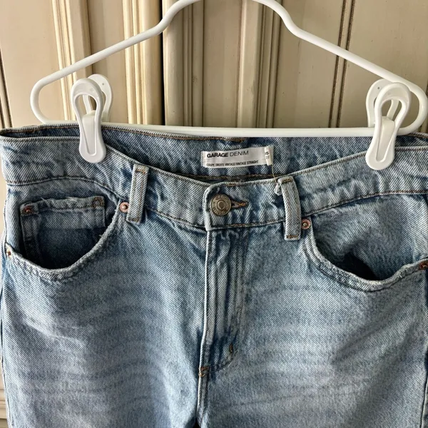 Women’s GARAGE Denim Light Blue Vintage Straight Leg Distressed Jeans Sz 5 / 27 - Image 3