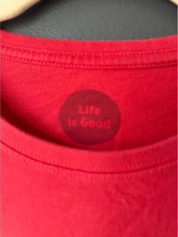 Life is Good Women's Medium Red Long Sleeve T-Shirt with Festive Graphic - Image 4