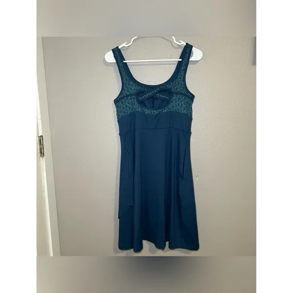 Title Nine Connelly Blue Activewear Dress With Pockets Women’s Size Medium - Image 4