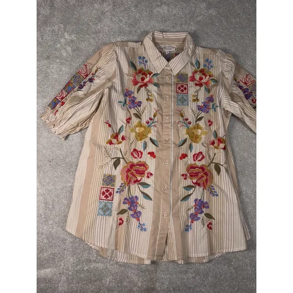 Johnny Was Petunia Smocked Lisbon Shirt Med Embroidered Floral Button Down‎ - Image 8