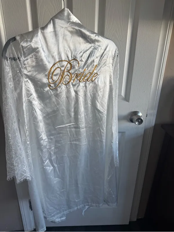 Women's Satin & Lace Robe - White - Image 3