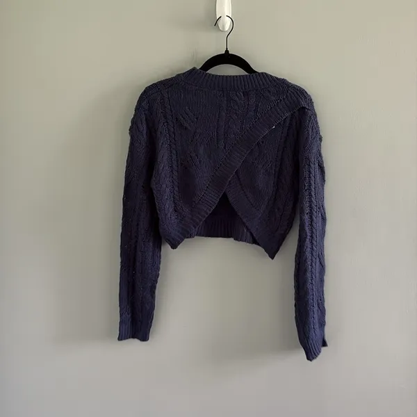Edikted Gabrielle Cropped Cable‎ Knit Sweater - Image 6