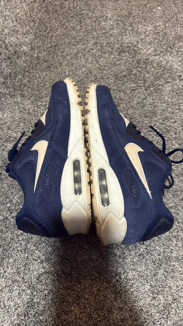 Nike Air Max 90 Essential Ultra - Image 5