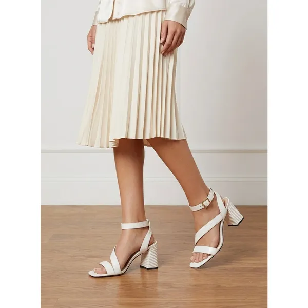 Antonio Melani "Kandis" White Croc Embossed Block Heel Sandals 8.5 M - Image 9