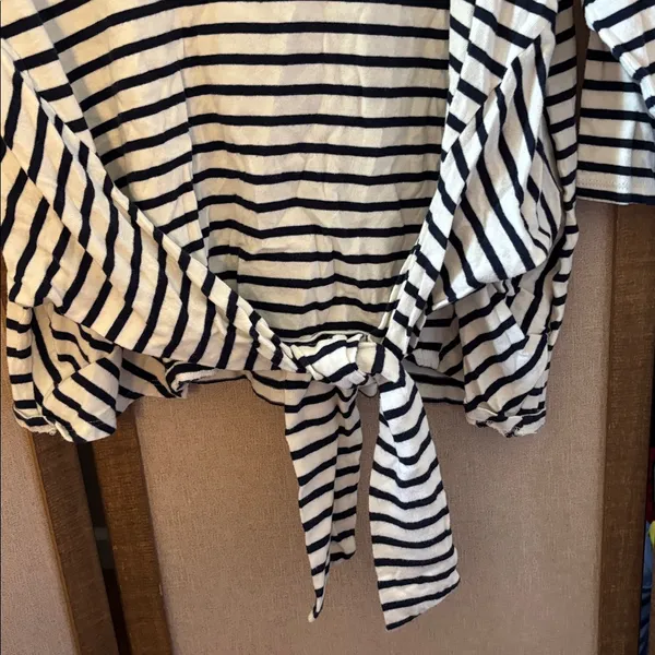 FINAL MARKDOWN Express Black and White Striped Top medium - Image 2