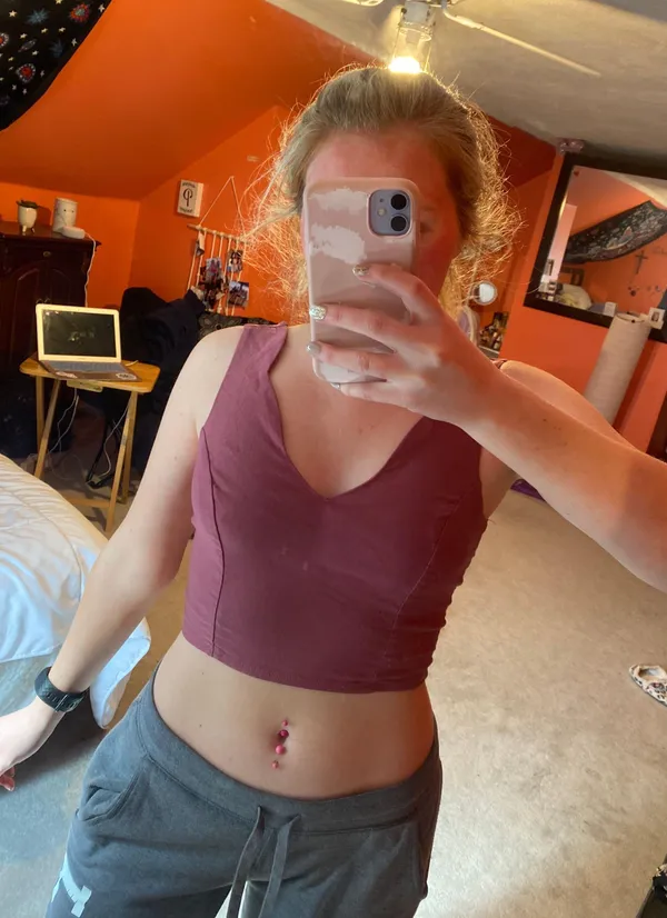 Charlotte Russe Zipper Crop Top - Image 3