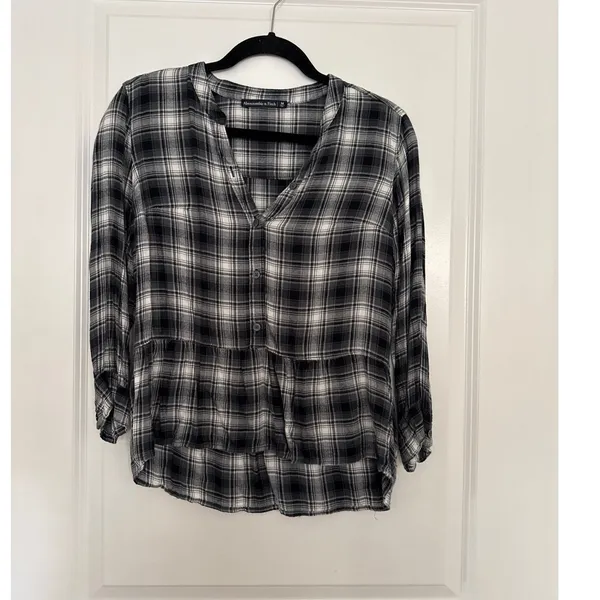 Abercrombie & Fitch Black White Plaid Peplum Button Front Top M - Image 2