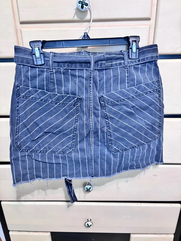Urban Outfitters Black Mini Skirt - Image 3