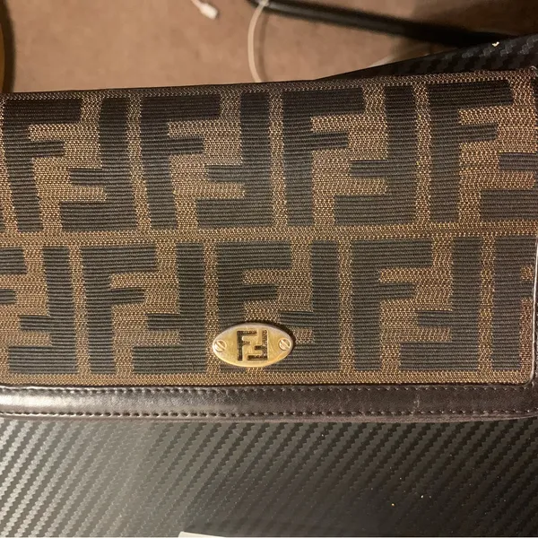 Fendi Zippy‎ wallet - Image 9