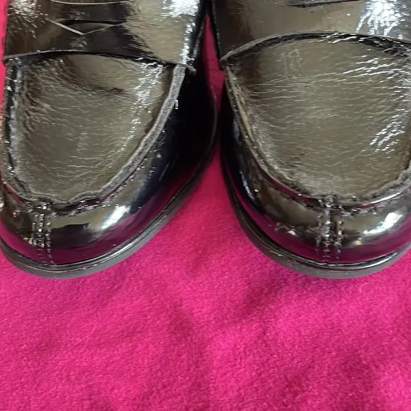 Jones New York Shiny Black Loafers with heels - Image 4