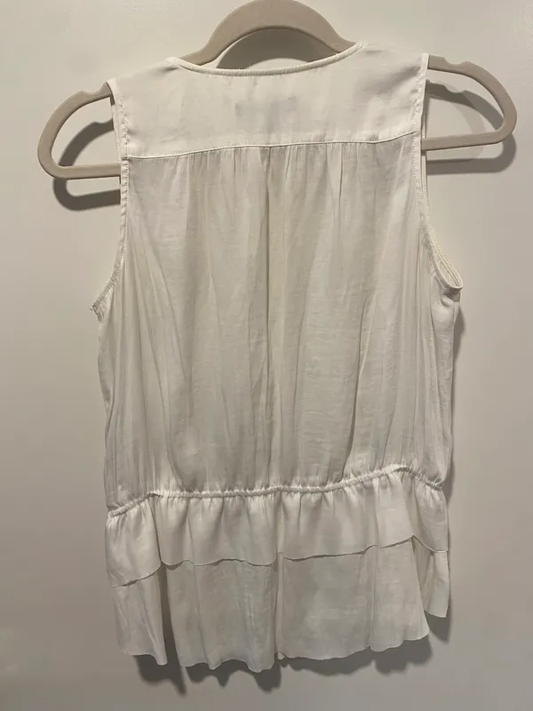 Banana Republic White Flowy Peplum V Neck Tank - Image 2