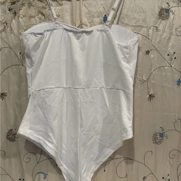 White Strapless Bodysuit Size XL - Image 4