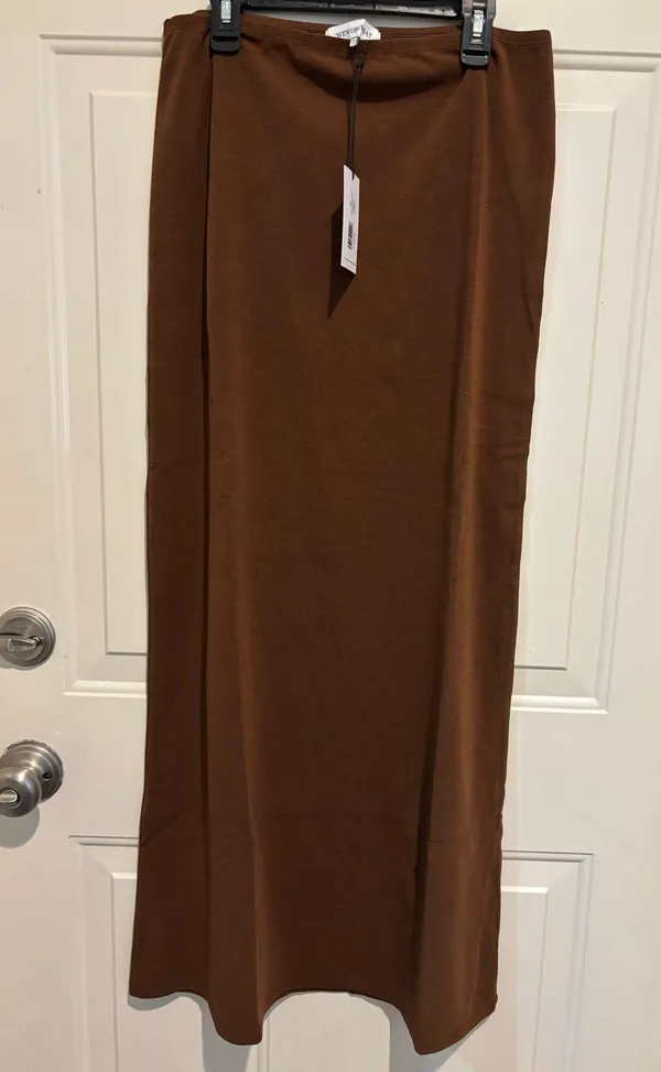 NWT We Wore What pull on midi skirt size M - Image 2