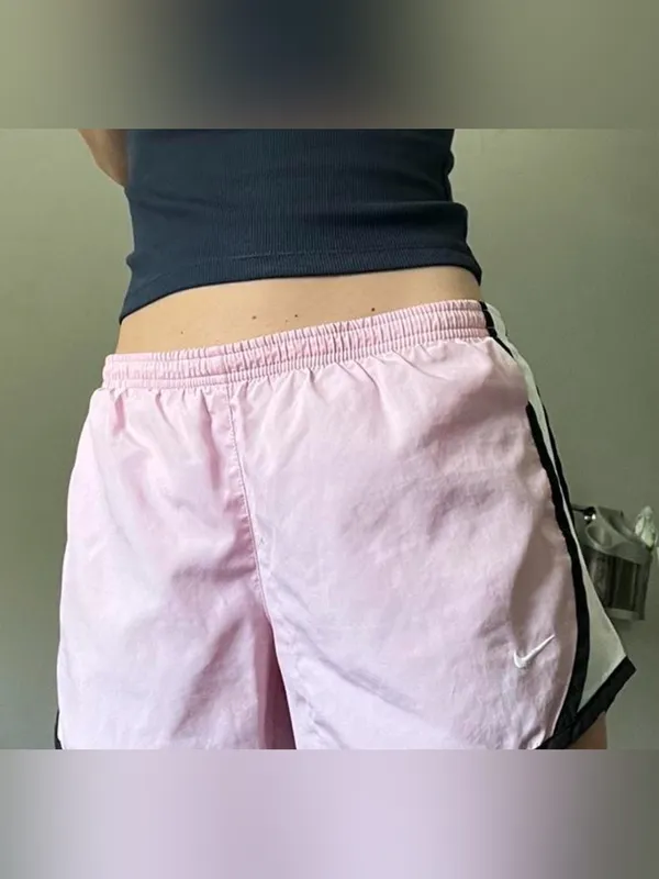 Nike Dri-FIT Athletic Shorts- Light Pink- Size Medium NWOT - Image 2