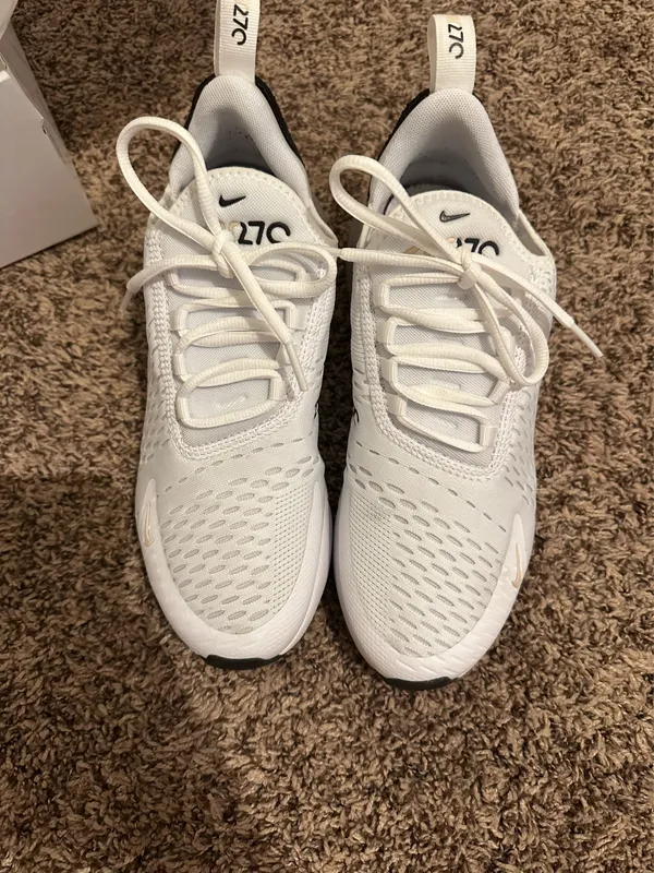Women’s Nike Air Max 270 Shoes - Image 2