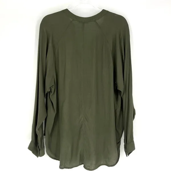 Leith Ruffle Front Hi-Lo Blouse‎ Olive Green M - Image 2