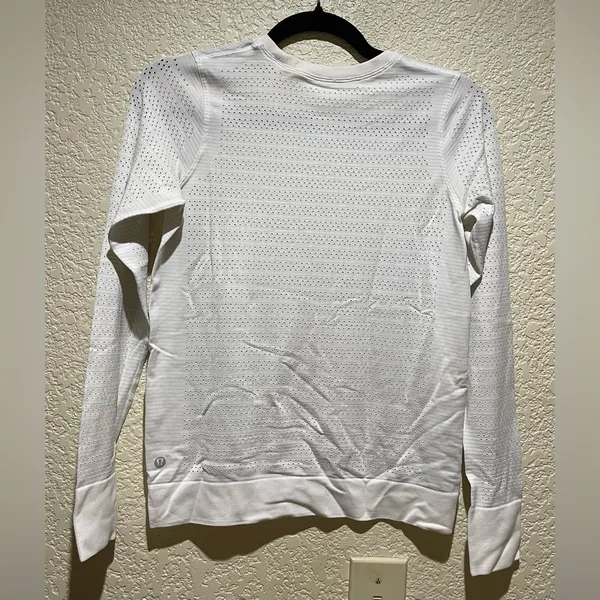 Lululemon Swiftly Breathe Long Sleeve Squad Top Shirt White Silverescent - Image 5